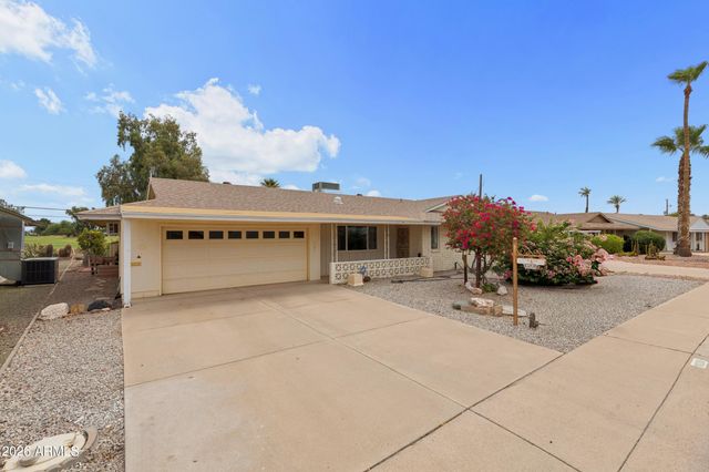 10208 W PINEHURST Drive, Sun City, AZ 85351