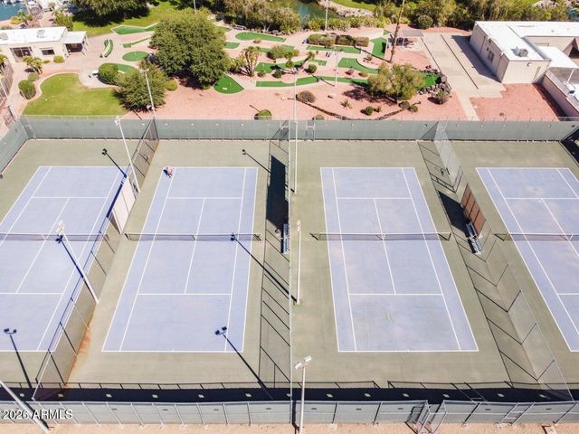 10208 W PINEHURST Drive, Sun City, AZ 85351