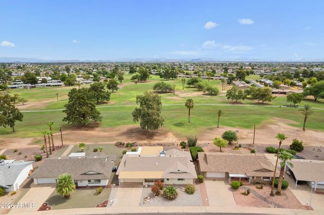 10208 W PINEHURST Drive, Sun City, AZ 85351