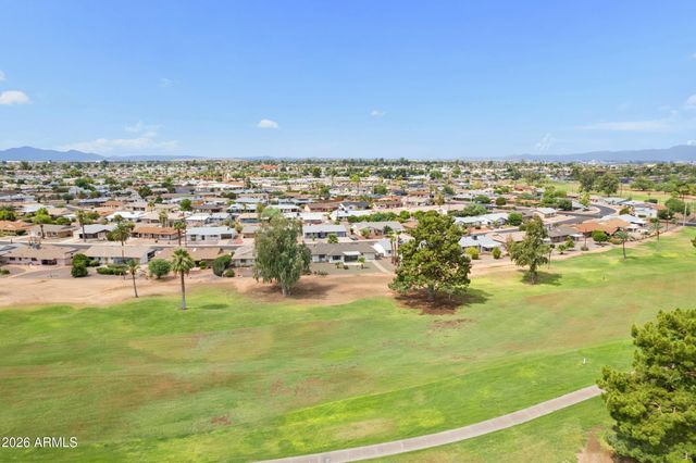 10208 W PINEHURST Drive, Sun City, AZ 85351