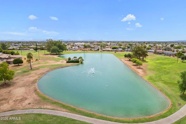 10208 W PINEHURST Drive, Sun City, AZ 85351
