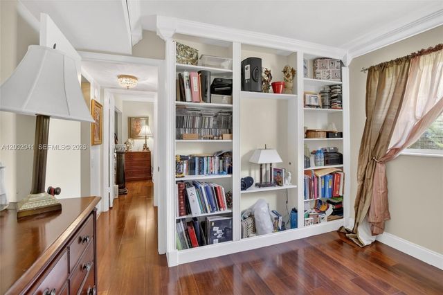 5240 NE 6th Ave H26, Oakland Park, FL 33334