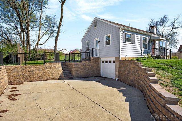 1837 Pinecrest Drive, Dayton, OH 45414