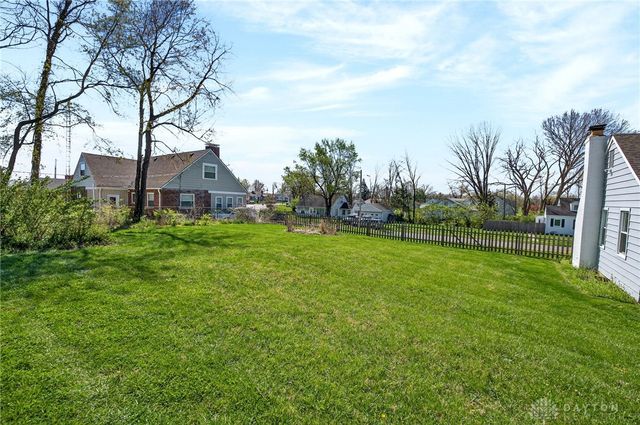 1837 Pinecrest Drive, Dayton, OH 45414