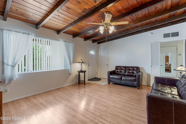 2861 N Swan Road, Tucson, AZ 85712