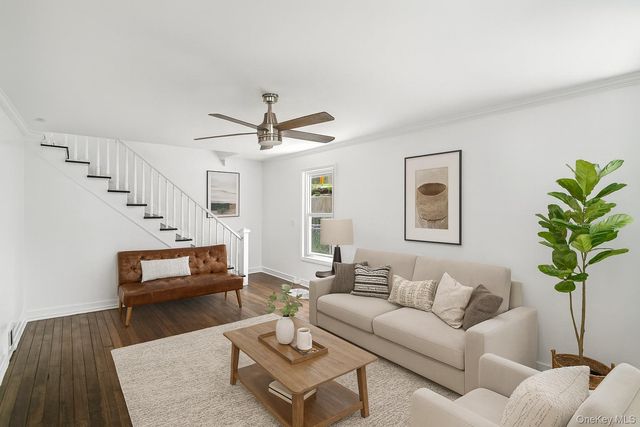 71 Commonwealth Avenue, Middletown, NY 10940