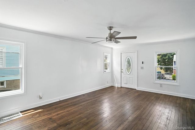 71 Commonwealth Avenue, Middletown, NY 10940