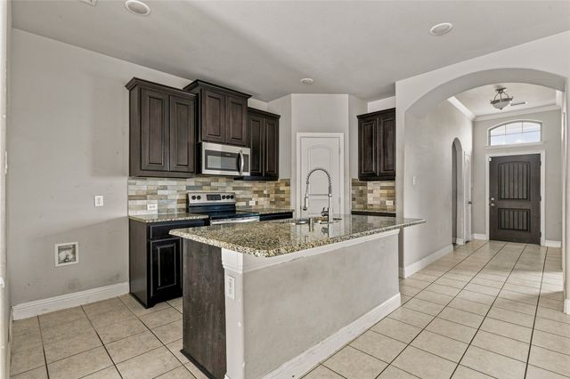 105 Finlee Lane, Red Oak, TX 75154