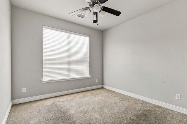 105 Finlee Lane, Red Oak, TX 75154