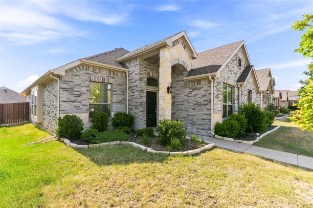 105 Finlee Lane, Red Oak, TX 75154