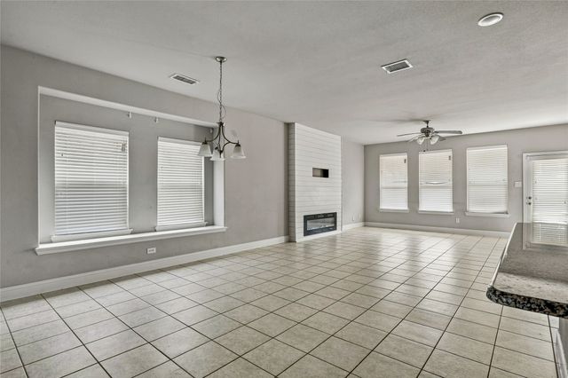 105 Finlee Lane, Red Oak, TX 75154