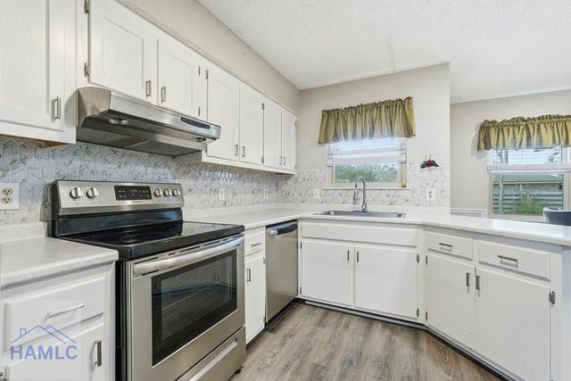 915 Mandarin Drive, Hinesville, GA 31313