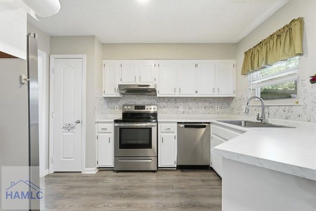 915 Mandarin Drive, Hinesville, GA 31313