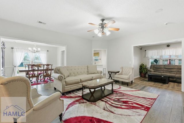 915 Mandarin Drive, Hinesville, GA 31313