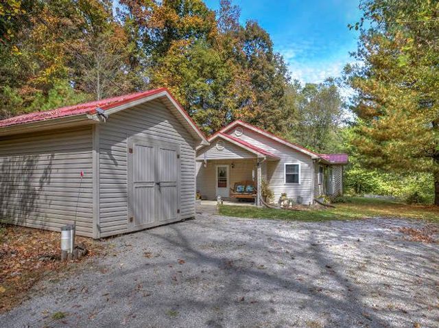 15171 US-62, Brinkhaven, OH 43006