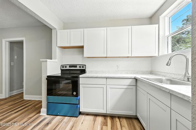 1445 FLAGLER Avenue, Jacksonville, FL 32207