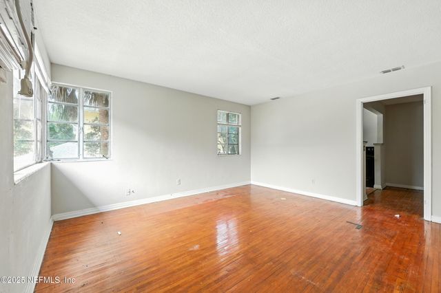 1445 FLAGLER Avenue, Jacksonville, FL 32207