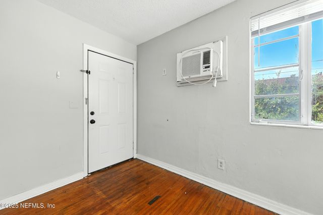 1445 FLAGLER Avenue, Jacksonville, FL 32207