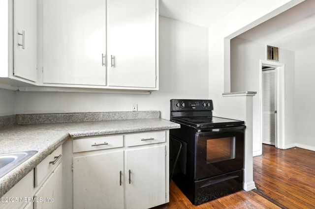 1445 FLAGLER Avenue, Jacksonville, FL 32207