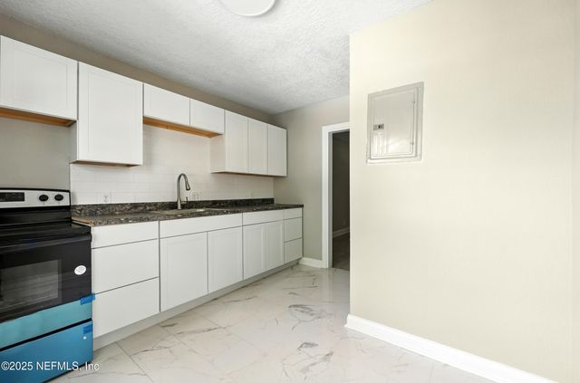 1445 FLAGLER Avenue, Jacksonville, FL 32207