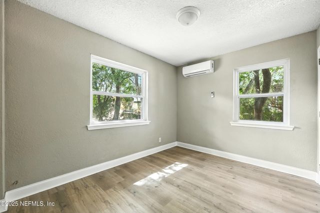 1445 FLAGLER Avenue, Jacksonville, FL 32207