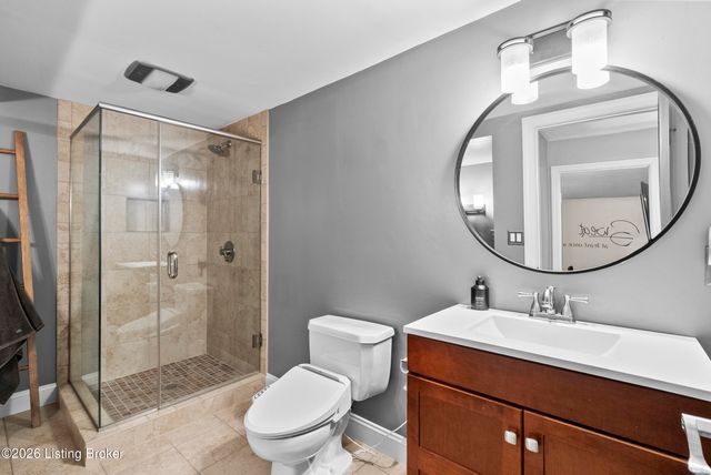 8215 Arnoldtown Rd, Louisville, KY 40214