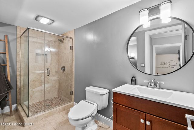 8215 Arnoldtown Rd, Louisville, KY 40214
