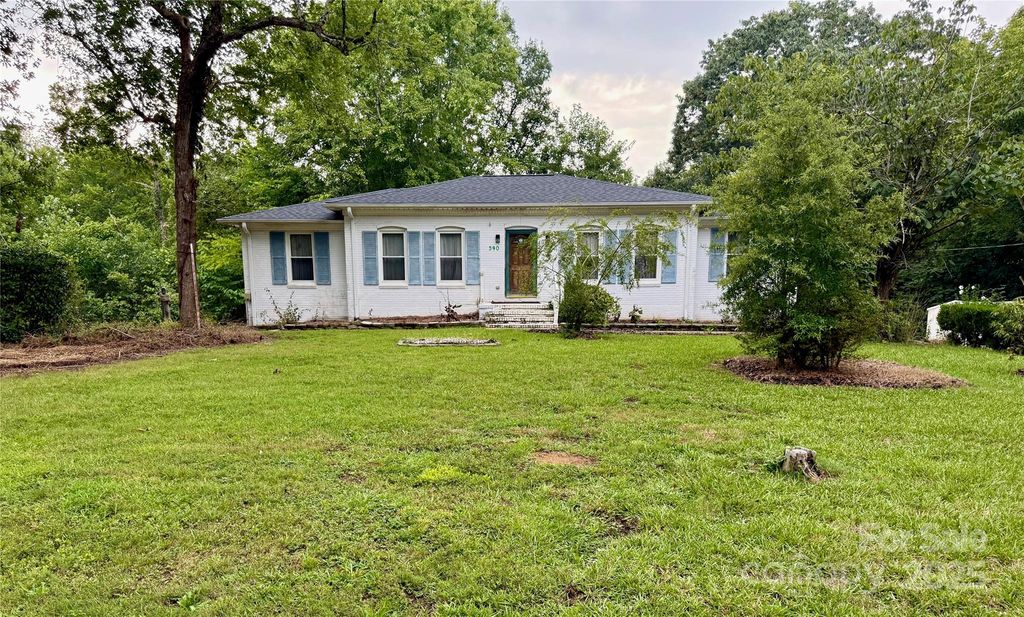 590 Crestmont Drive, Concord, NC 28025