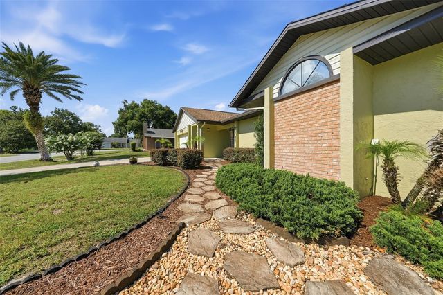 103 RIDGECREST DRIVE, Eustis, FL 32726
