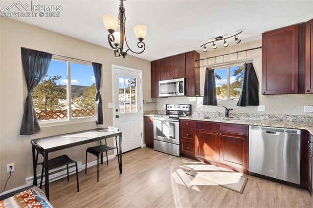 11 Valley Circle, Guffey, CO 80820