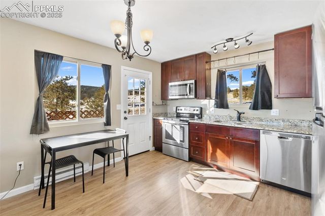 11 Valley Circle, Guffey, CO 80820