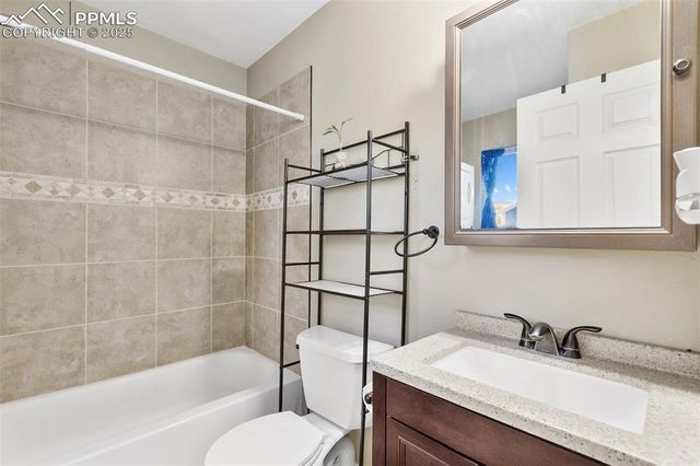 11 Valley Circle, Guffey, CO 80820