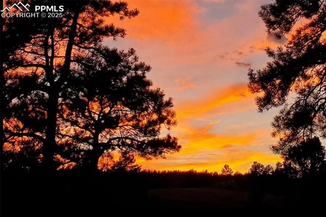 11 Valley Circle, Guffey, CO 80820