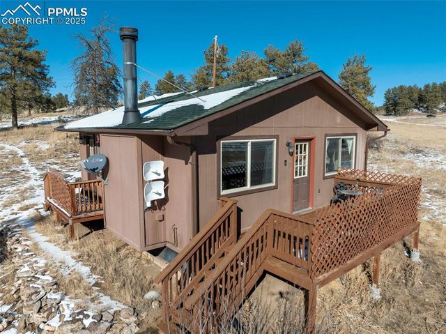 11 Valley Circle, Guffey, CO 80820