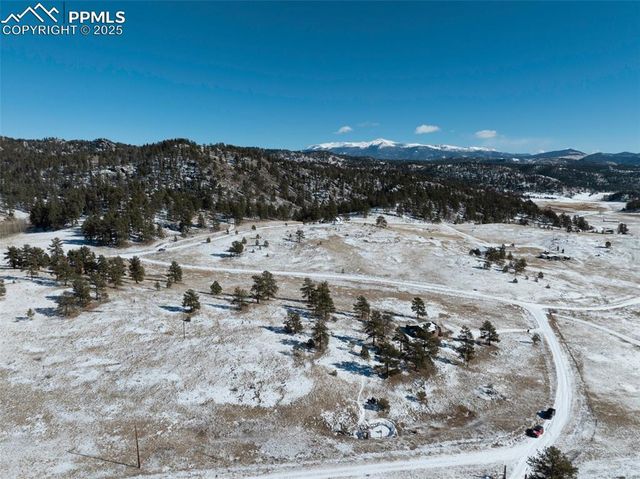 11 Valley Circle, Guffey, CO 80820