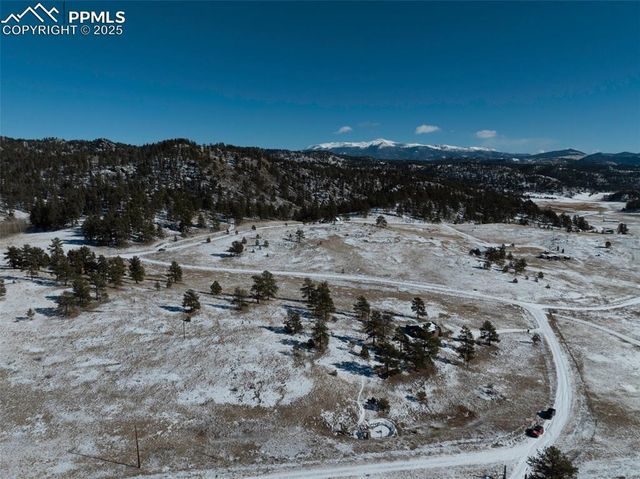 11 Valley Circle, Guffey, CO 80820