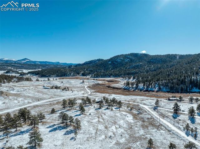 11 Valley Circle, Guffey, CO 80820
