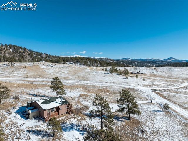 11 Valley Circle, Guffey, CO 80820