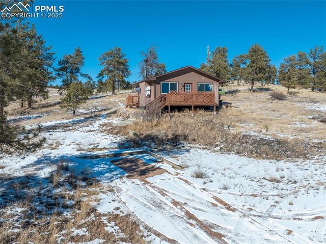 11 Valley Circle, Guffey, CO 80820