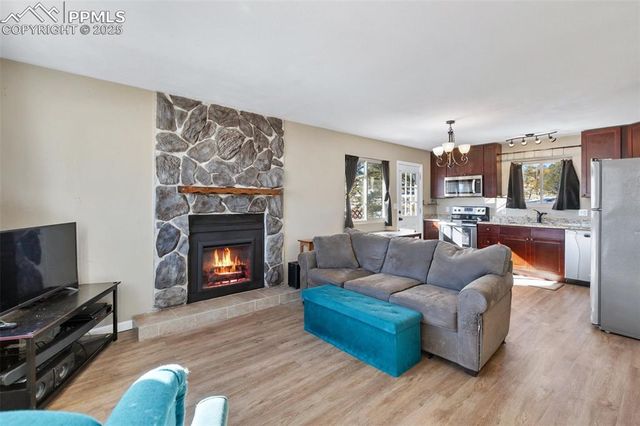 11 Valley Circle, Guffey, CO 80820