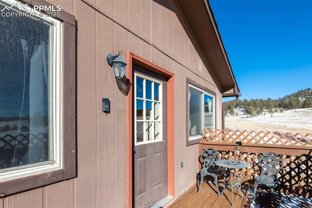 11 Valley Circle, Guffey, CO 80820