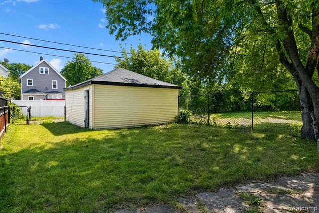580 Melbourne Street, Detroit, MI 48202