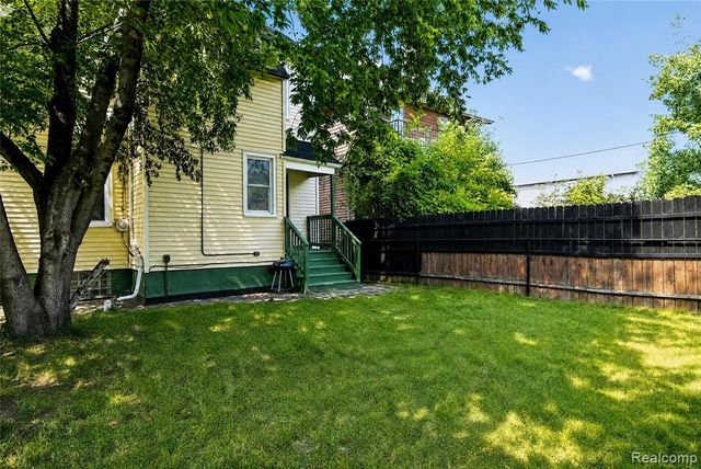 580 Melbourne Street, Detroit, MI 48202