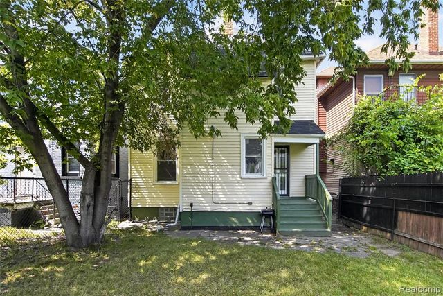 580 Melbourne Street, Detroit, MI 48202