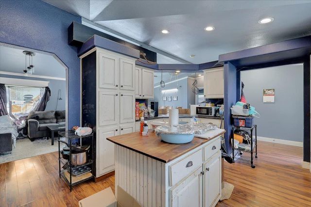 10268 Peoria Rd, Browns Valley, CA 95918