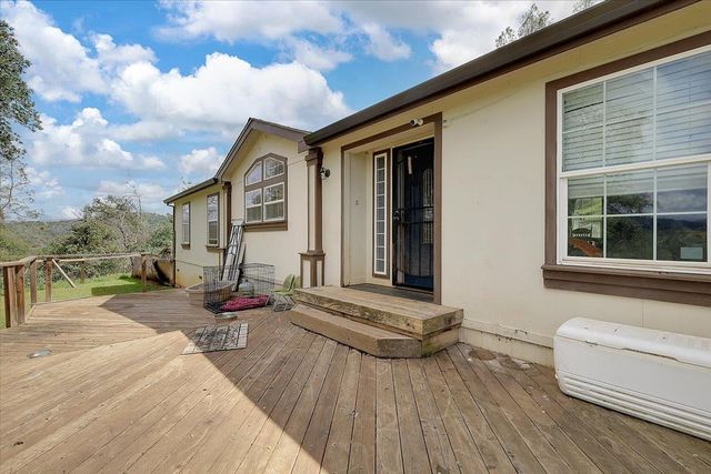 10268 Peoria Rd, Browns Valley, CA 95918