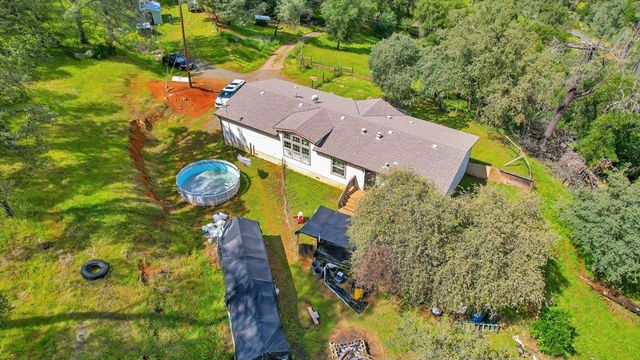 10268 Peoria Rd, Browns Valley, CA 95918