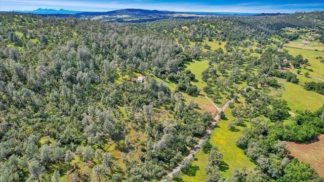 10268 Peoria Rd, Browns Valley, CA 95918