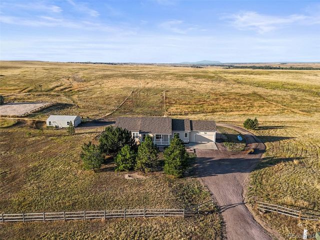 7498 Patrick Trl, Elizabeth, CO 80107