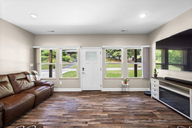 2378 Glengerrie Drive, Soddy Daisy, TN 37379